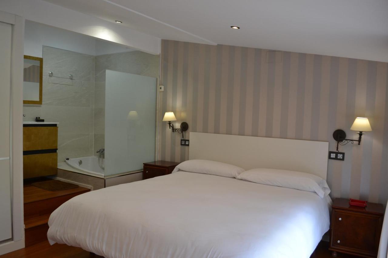 Apartamentos Puerta De Gijón Exteriér fotografie