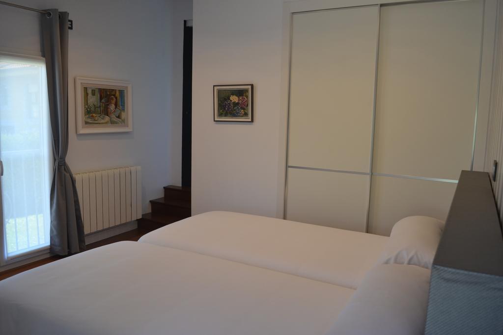 Apartamentos Puerta De Gijón Exteriér fotografie